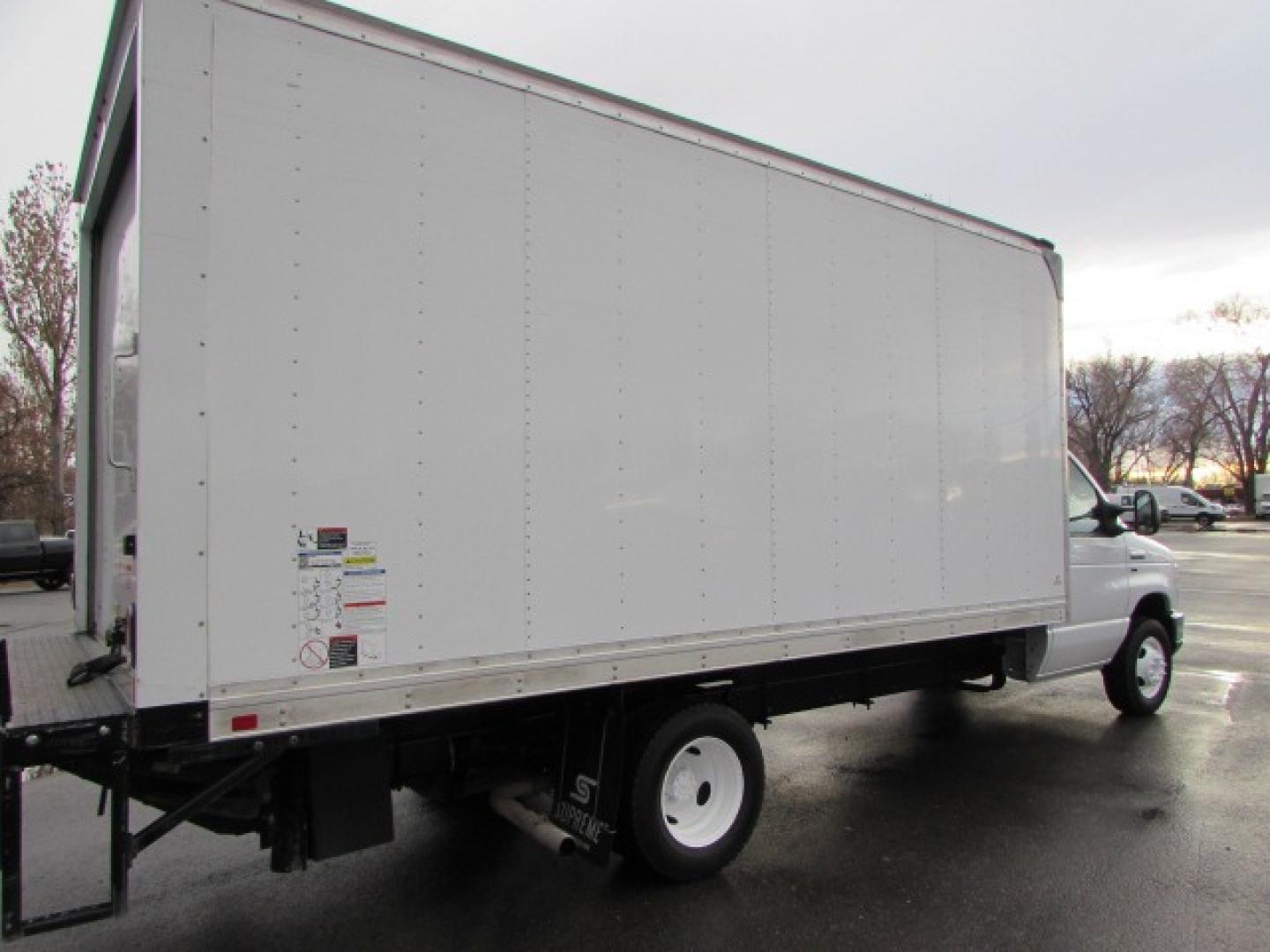 2019 White /Gray Ford Econoline Box van with liftgate (1FDWE3F68KD) with an 6.2 EFI V8 engine, Automatic transmission, located at 4562 State Avenue, Billings, MT, 59101, (406) 896-9833, 45.769516, -108.526772 - Photo#9